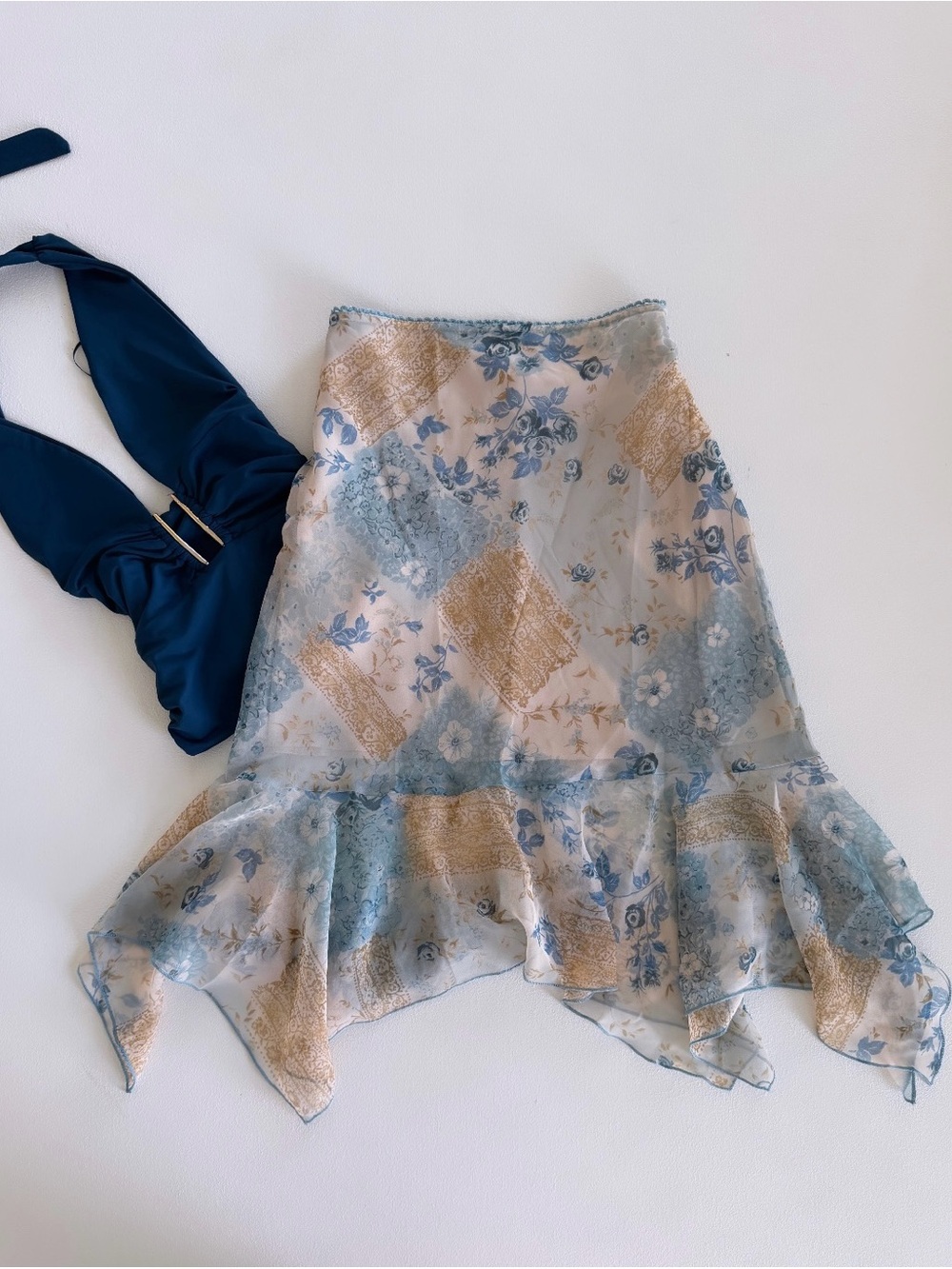 Y2K Vintage Take Charge Blue Floral
Handkerchief Hem Mesh Skirt